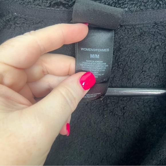 North Face Black Fleece Fuzzy Jacket Zip Up sz Medium - Picture 5 of 7